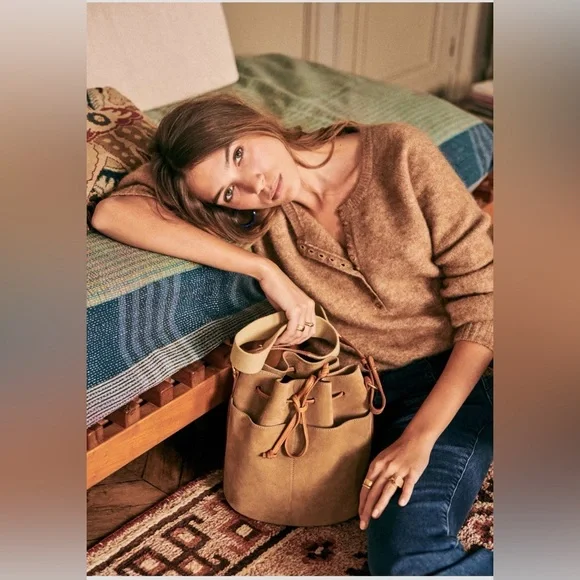 NWOT Sezane Leon Jumper in Camel color - Picture 4 of 5